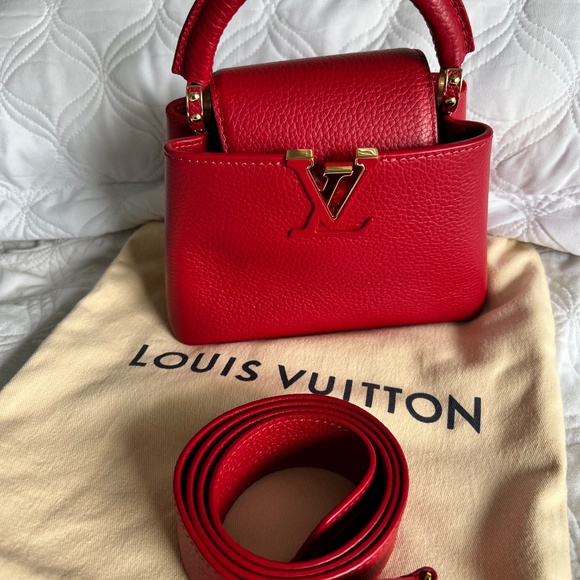Louis Vuitton Mini Capucines in Scarlet Taurillon Leather - Picture 2 of 5